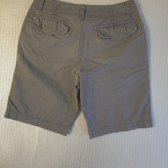 Old Navy Men Shorts Size 29 Green Chino Classic Flat Front Broken-In Khaki - Picture 7 of 7